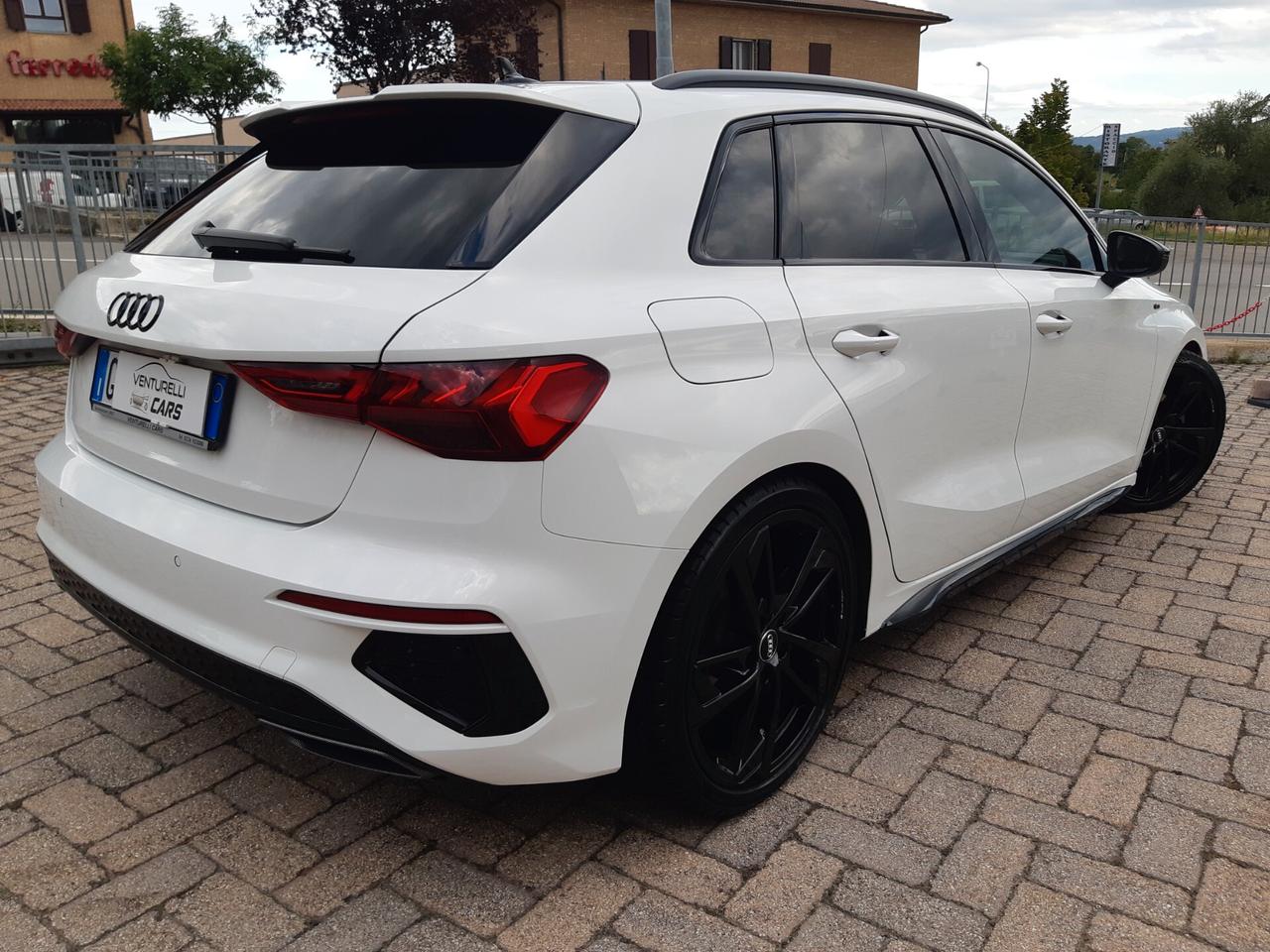 Audi A3 SPB 35 TDI S tronic line edition CON GANCIO