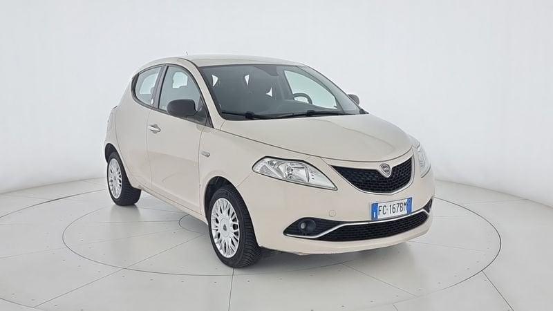 Lancia Ypsilon 1.2 69 CV 5 porte GPL Ecochic Silver