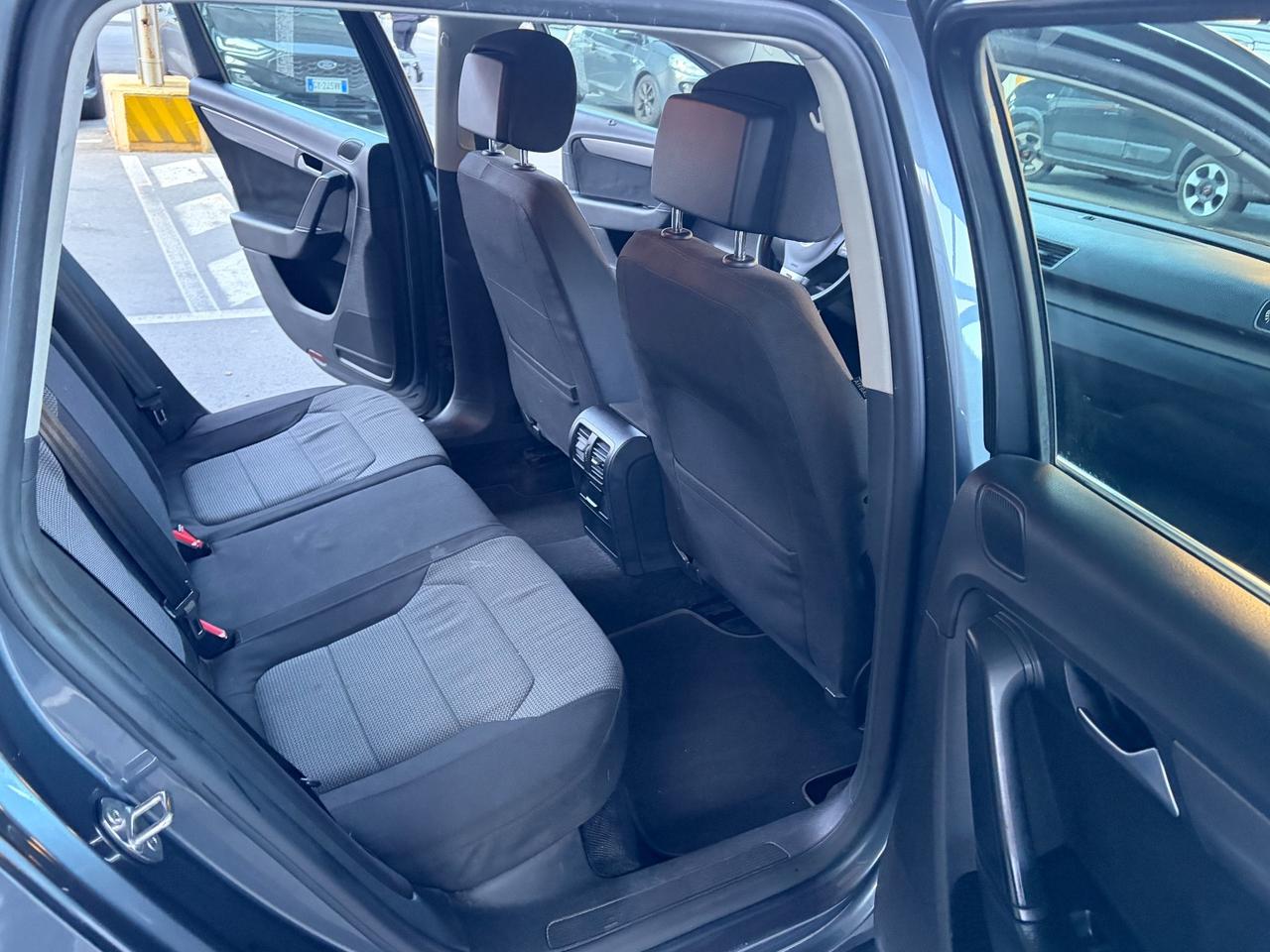 Volkswagen Passat 2.0tdi 140cv 6 marce - 2013