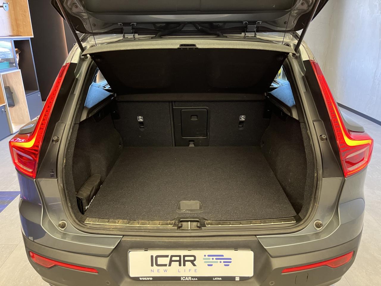 VOLVO XC40 - XC40 2.0 d4 R-design awd geartronic