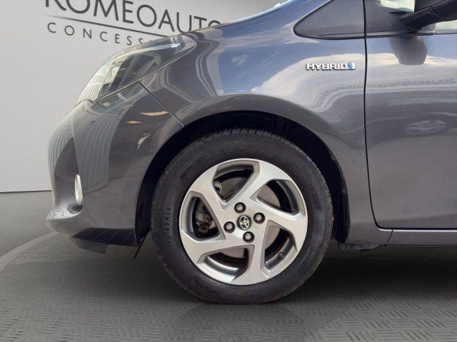 TOYOTA Yaris 1.5 hybrid business