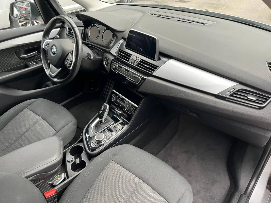 BMW Serie 2 218d Advantage auto