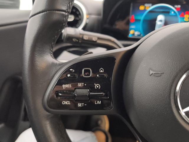 MERCEDES-BENZ A 180 180 d Business auto