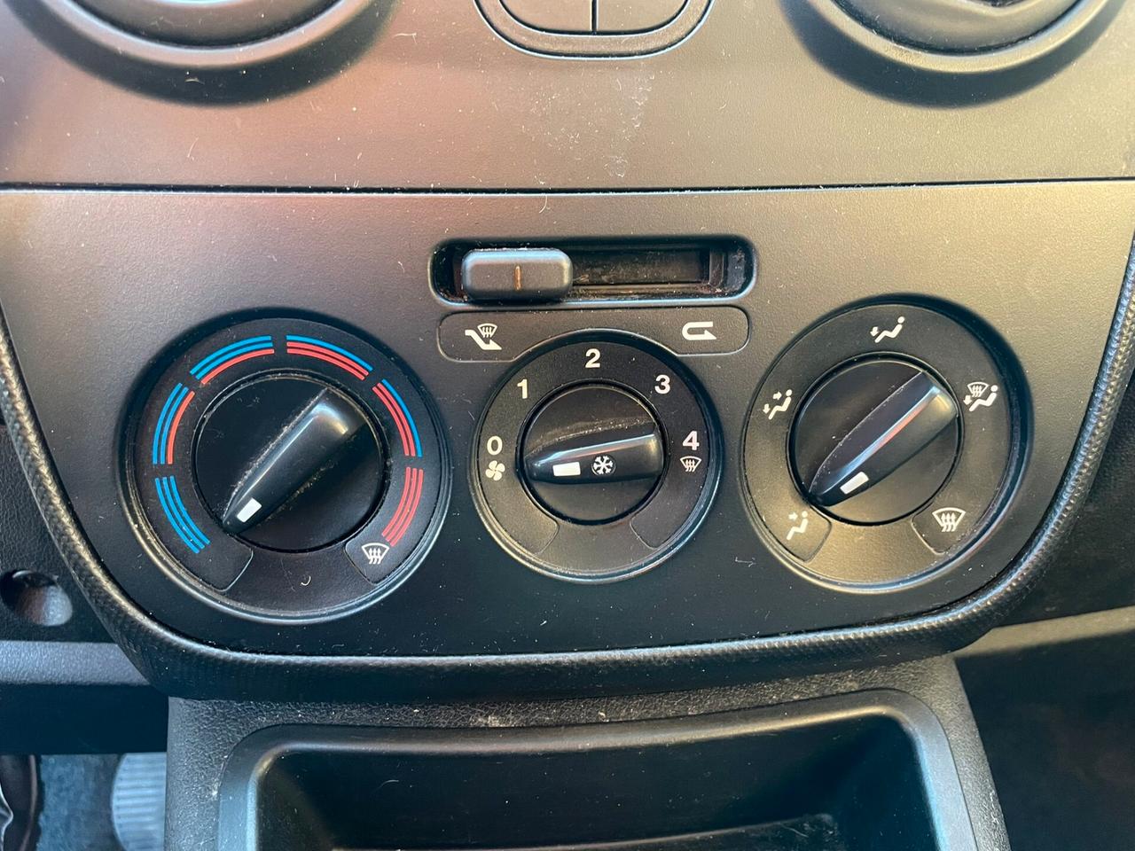 Fiat Qubo 1.3 MJT 75 CV Trekking