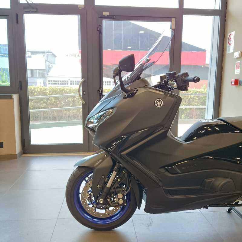 Yamaha T-Max 560 - 2025