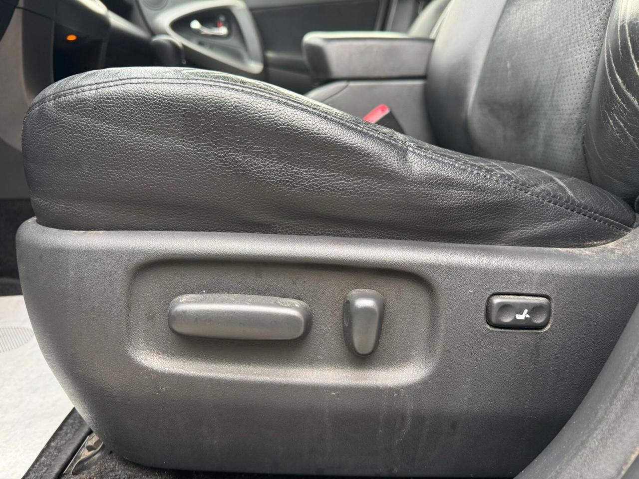 Toyota RAV 4 RAV4 Crossover 2.2 D-4D 150 CV Lounge