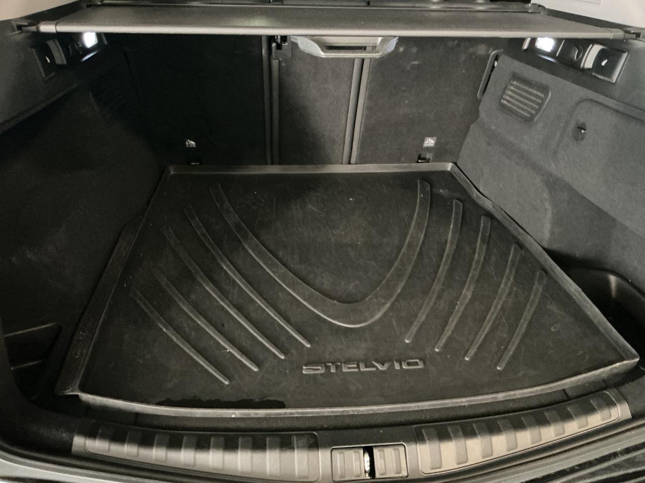 Alfa Romeo Stelvio 2.2 Turbodiesel 180 CV AT8 RWD Executive
