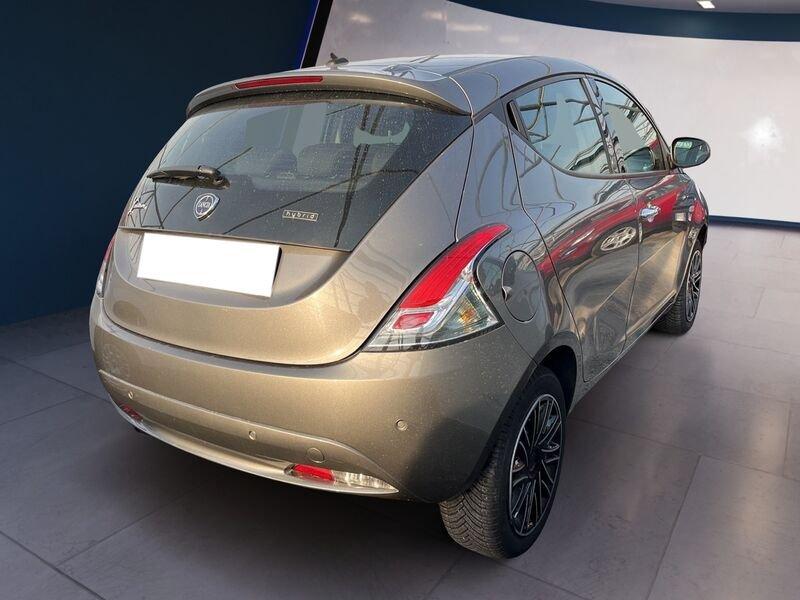 Lancia Ypsilon III 2015 1.0 hybrid Gold s&s 70cv