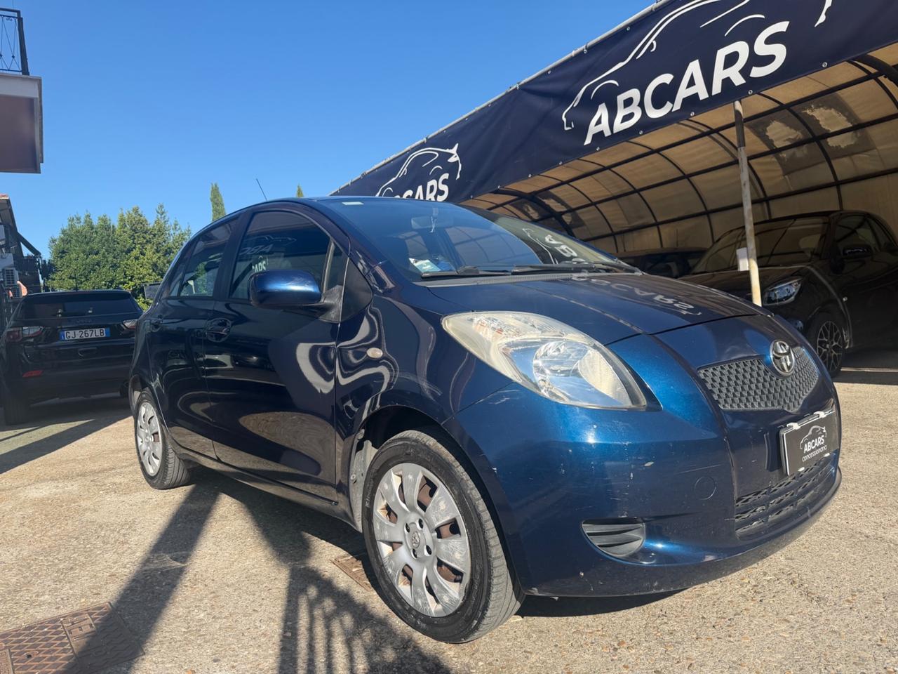 Toyota Yaris 1.0 5 porte Sol