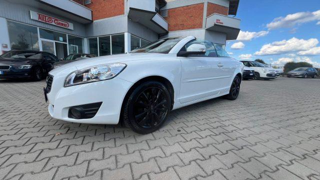 VOLVO C70 D3 Momentum ** SOLO 132.000 KM **