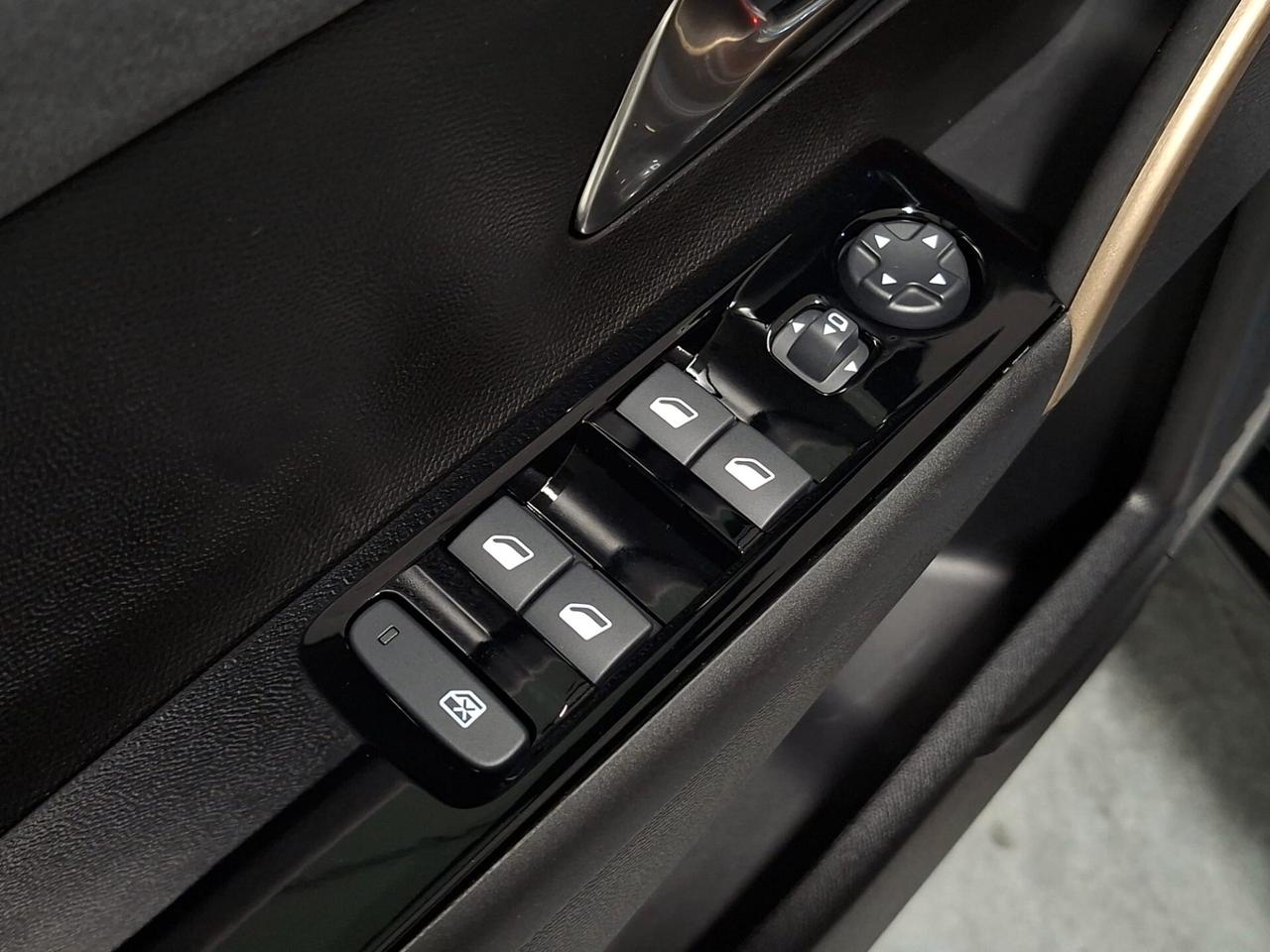 Lancia Ypsilon 1.2 Turbo mhev Hybrid LX e-DCT Km.0