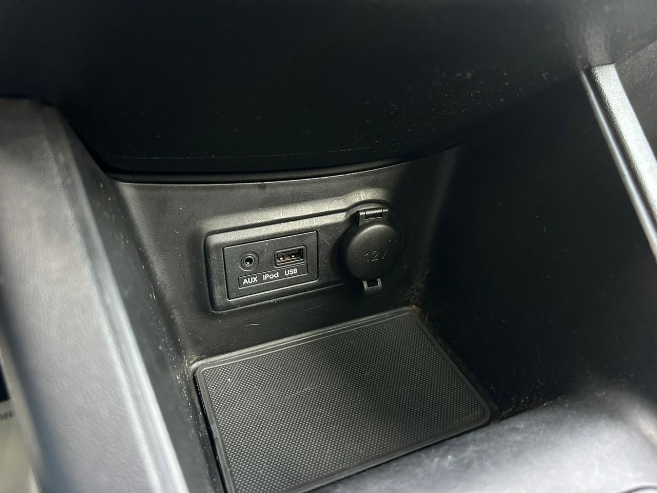 Kia Venga 1.4 CRDi 90Cv COOL TETTO Km111.000-2012