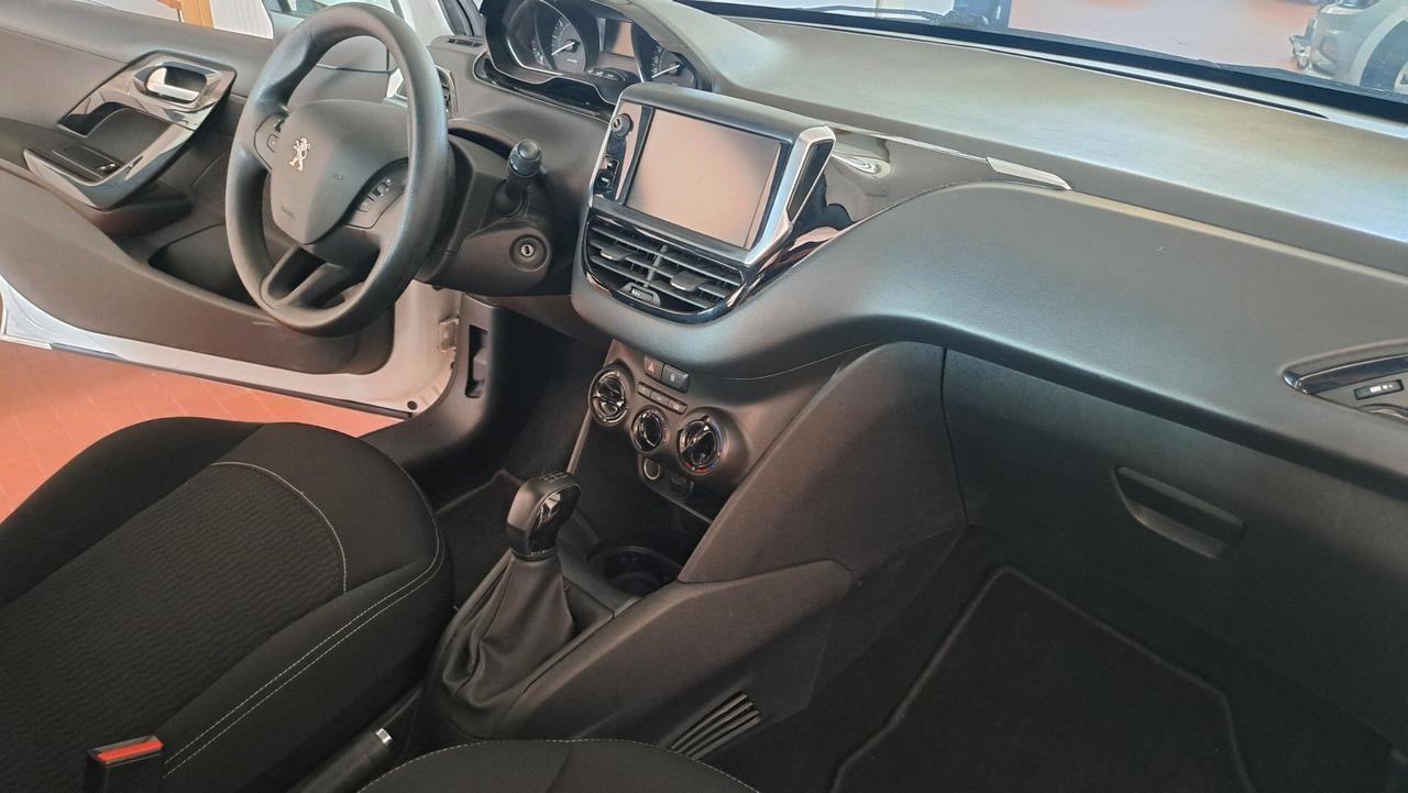 Peugeot 208 PureTech 82 5 porte Active OK NEO PATENTATI