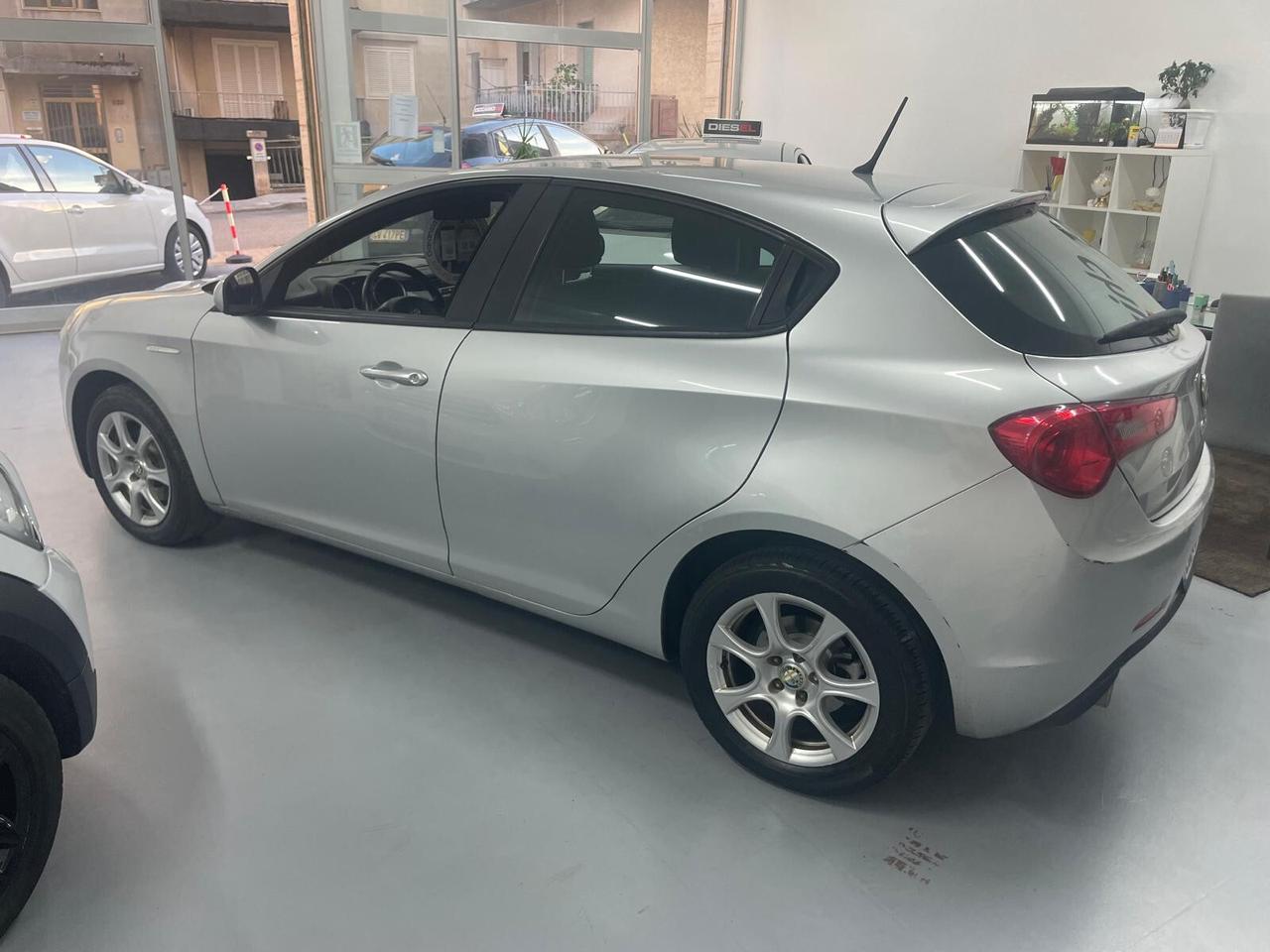 Alfa Romeo Giulietta 1.6 JTDm-2 105 CV Progression