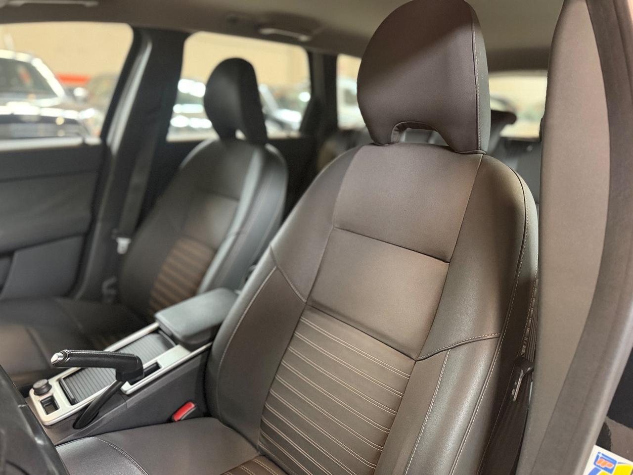 Volvo V50 2.0 D cat Kinetic NEOPATENTATI