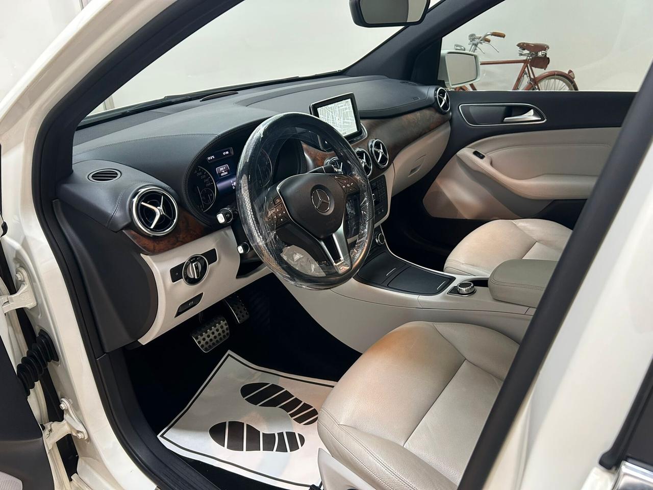 Mercedes-benz B 200 d Automatic Premium