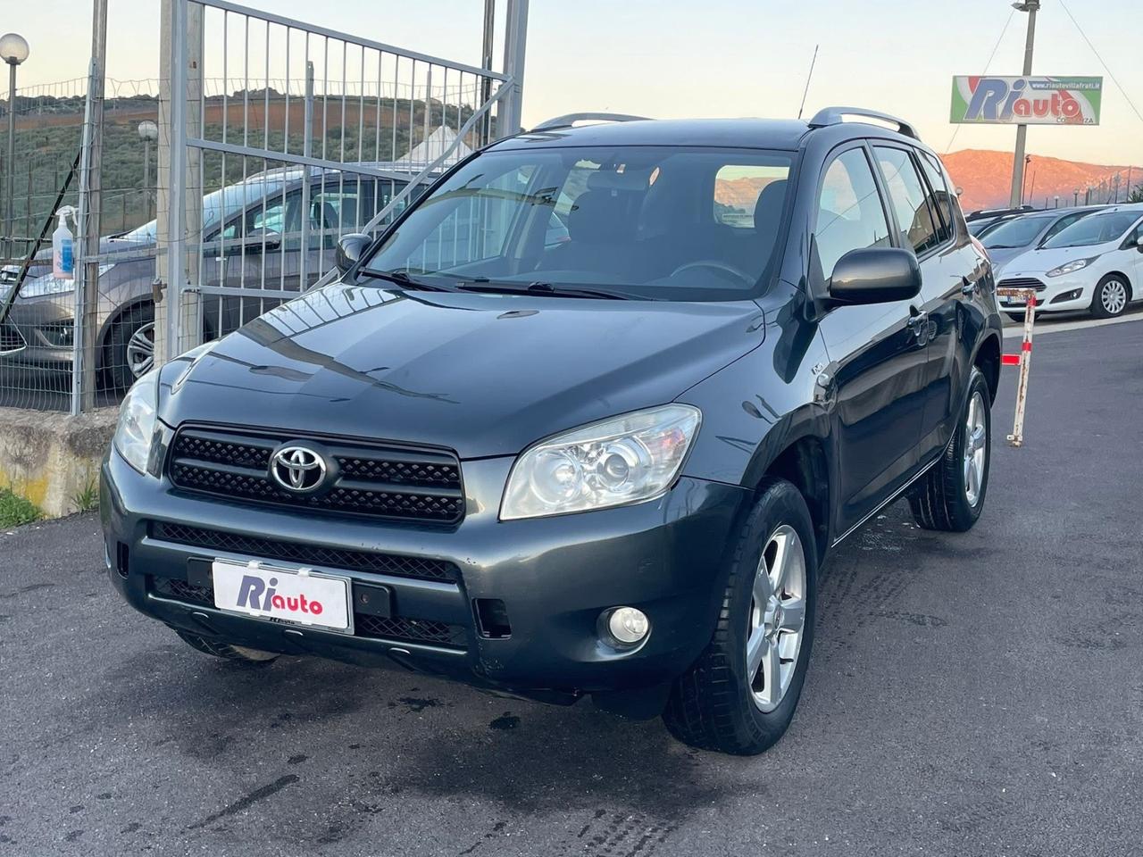 Toyota RAV 4 RAV4 2.2 D-4D 136 CV Sol