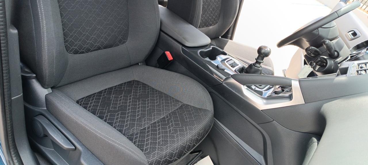 Peugeot 3008 BlueHDi 120 S&S Business