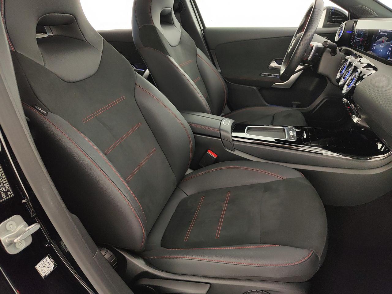 Mercedes-Benz A 180 AMG Line Advanced Plus auto