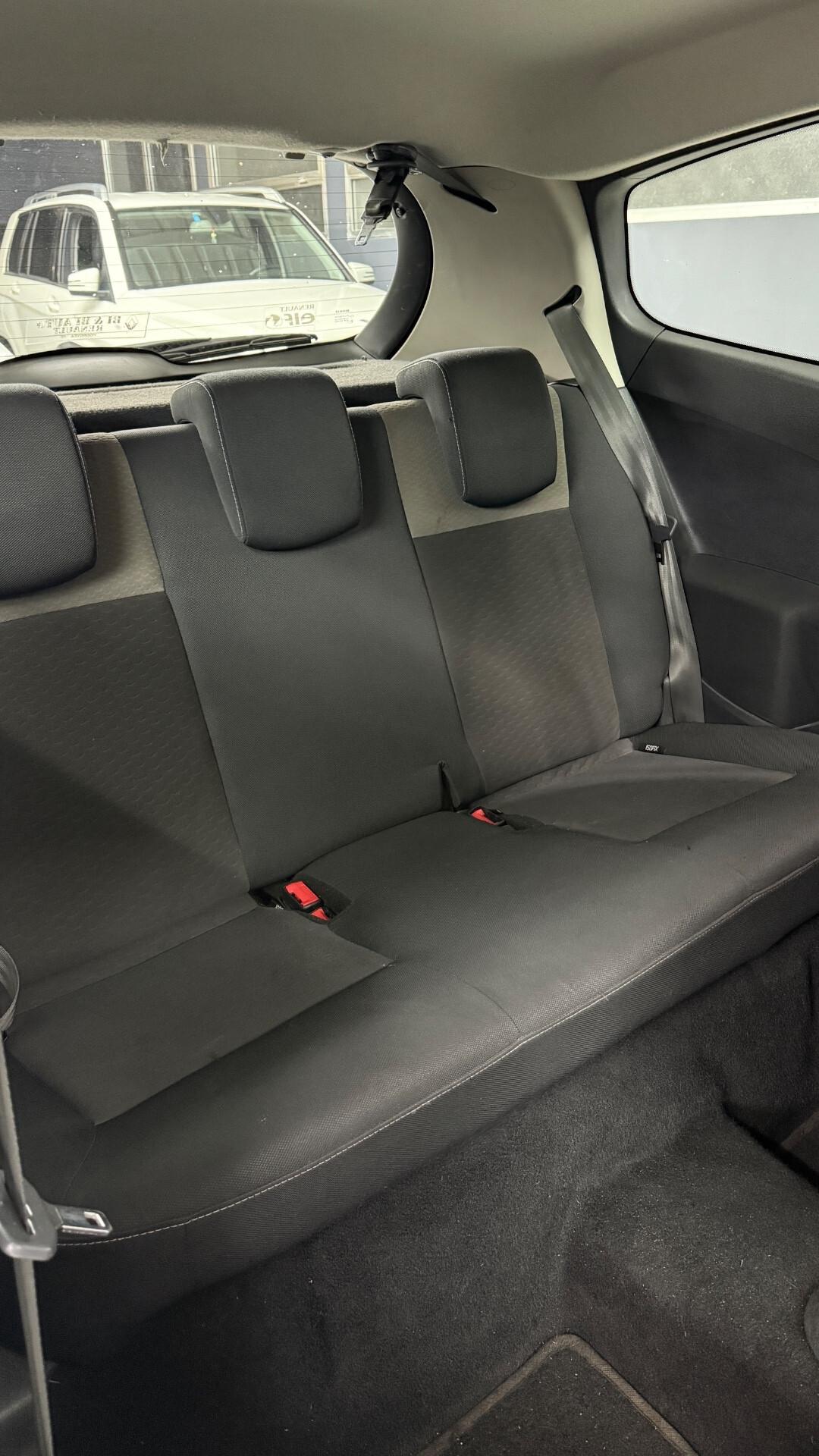 Renault Clio 1.2 16V 3porte Luxe 65.000KM