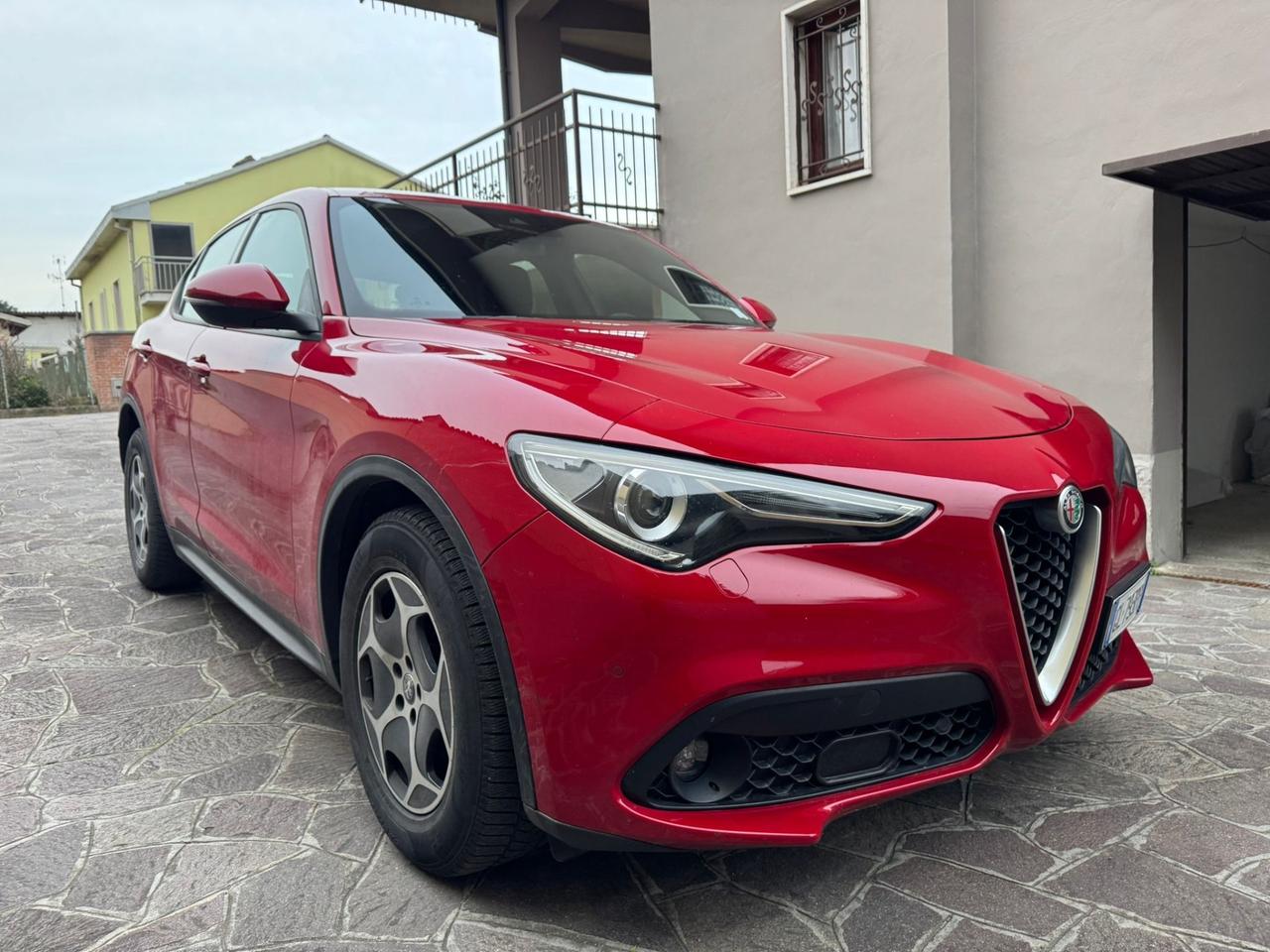 Alfa Romeo Stelvio 2.2 Turbodiesel 160 CV AT8 RWD Business