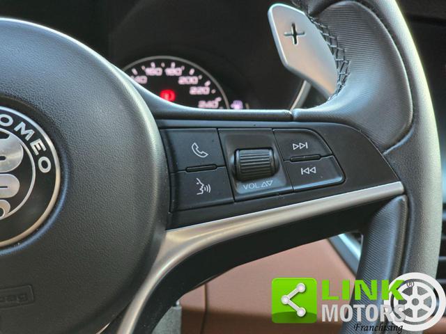 ALFA ROMEO Giulia 2.2 Turbodiesel 180 CV AT8 Business Sport