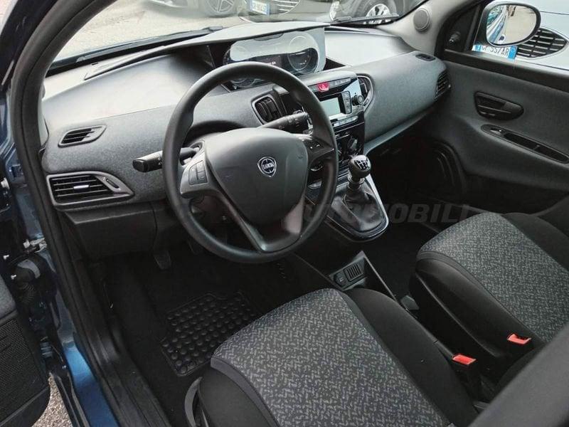 Lancia Ypsilon III 2021 1.0 firefly hybrid Silver s&s 70cv 5p.ti