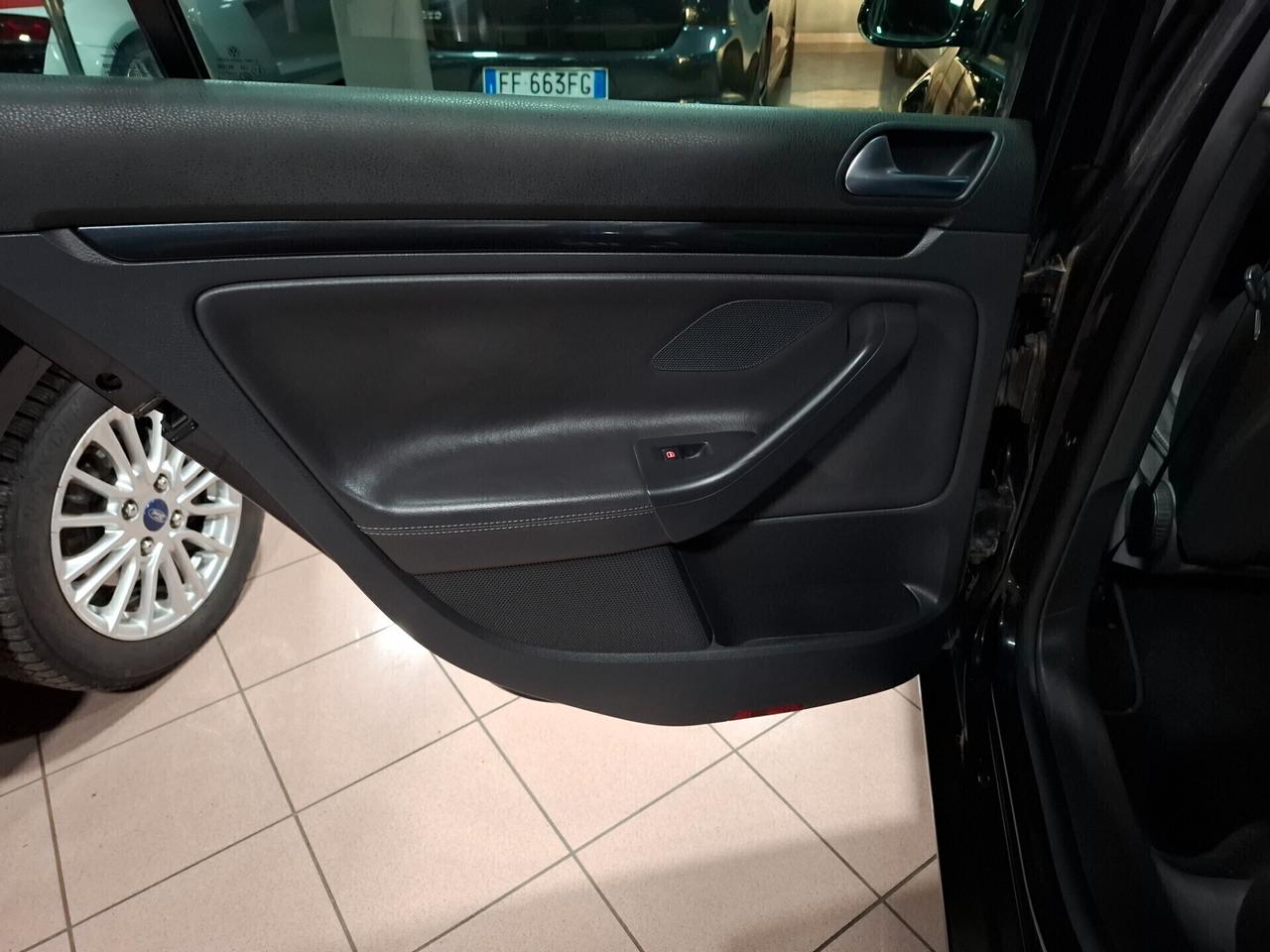 Volkswagen Golf 2.0 TDI DSG GT Sport