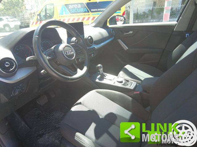 AUDI Q2 business s tronic