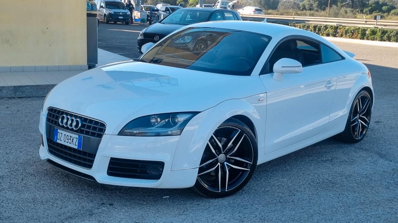 Audi TT Coupé 2.0 TDI quattro Advanced plus