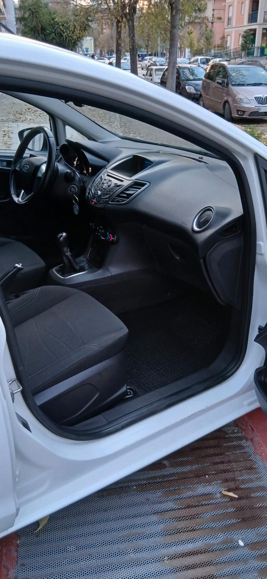 FORD FIESTA 1.5 TDCi 75CV 5 porte