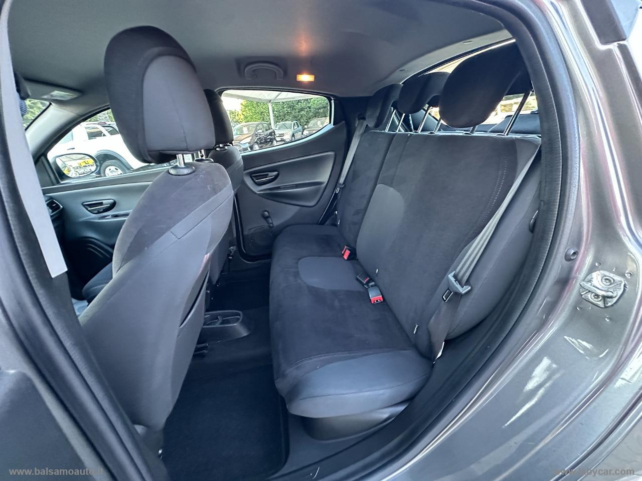 LANCIA Ypsilon 1.2 69 CV 5p. Gold