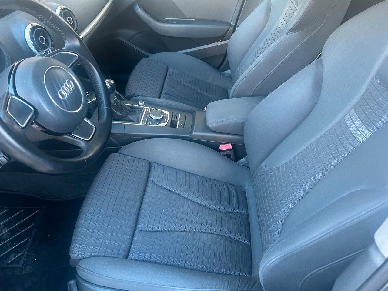 Audi A3 Cabrio 1.6 TDI clean diesel Ambiente