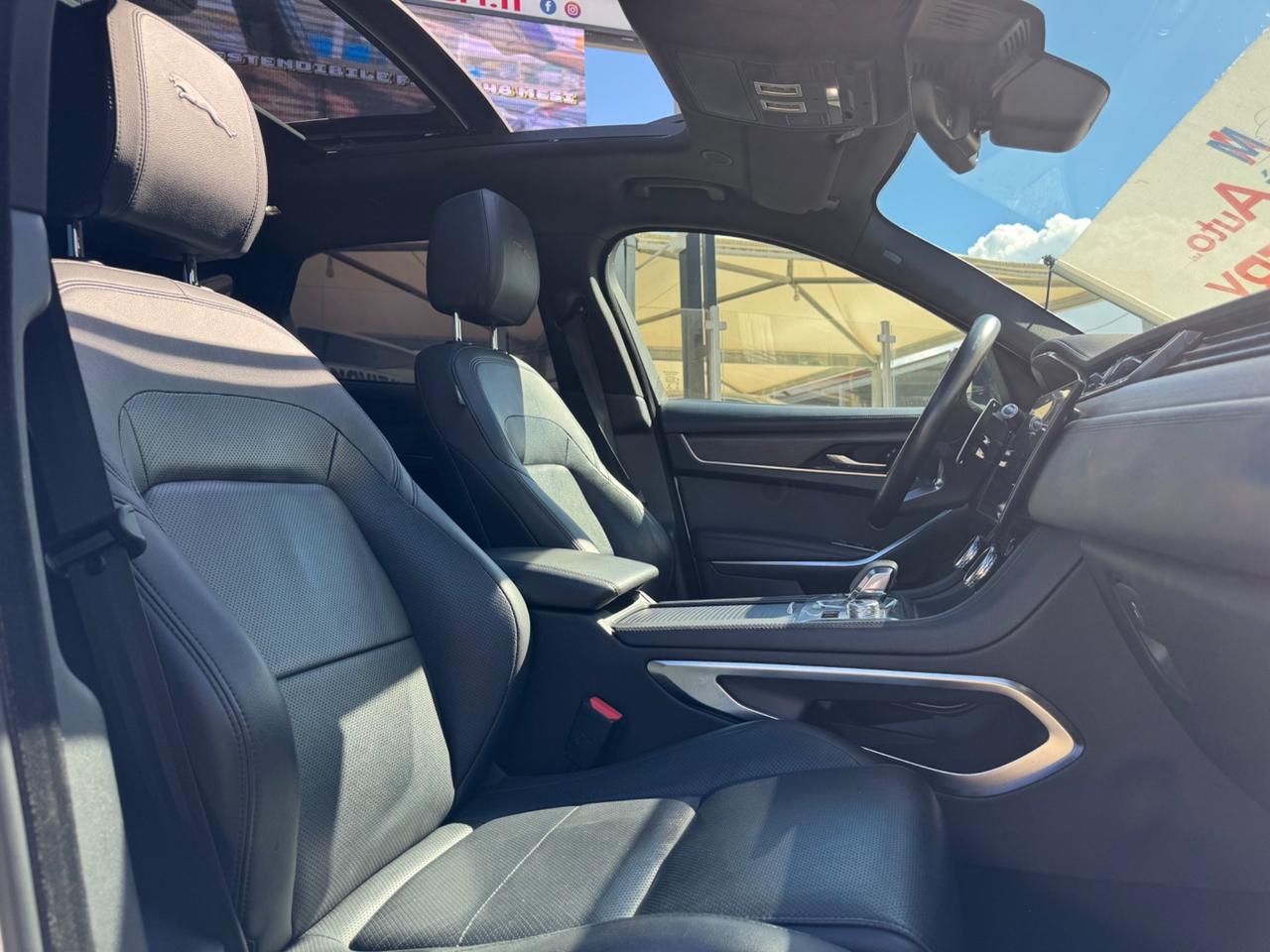 JAGUAR F-PACE 30D 300 CV MHEV R-DYNAMIC R22 TETTO FULL IVA