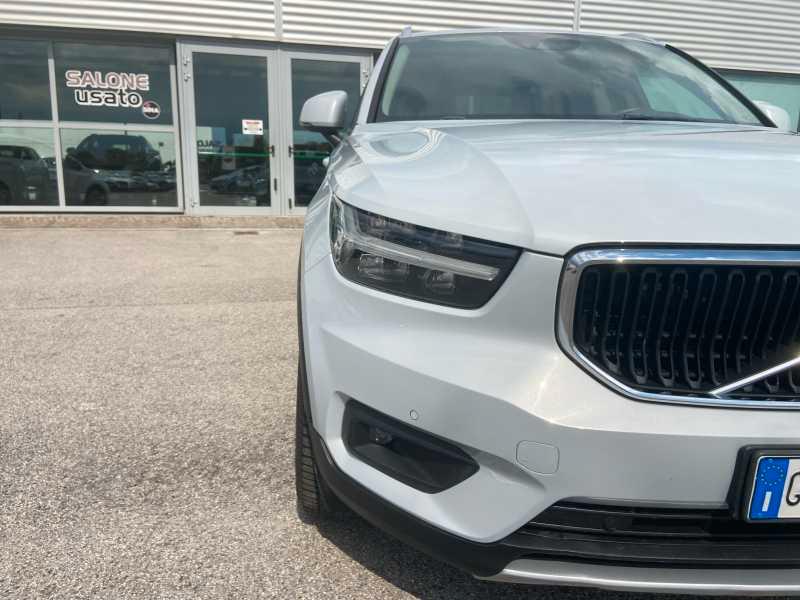 VOLVO XC40 2.0 d3 Momentum Core AuTo