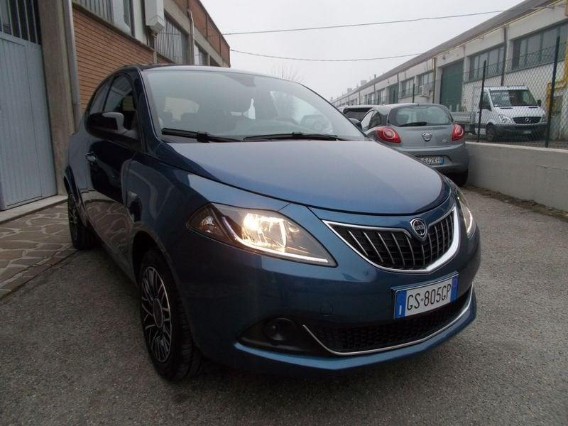 Lancia Ypsilon 1.0 FireFly 5 porte S&S Hybrid Platino 338.7575187