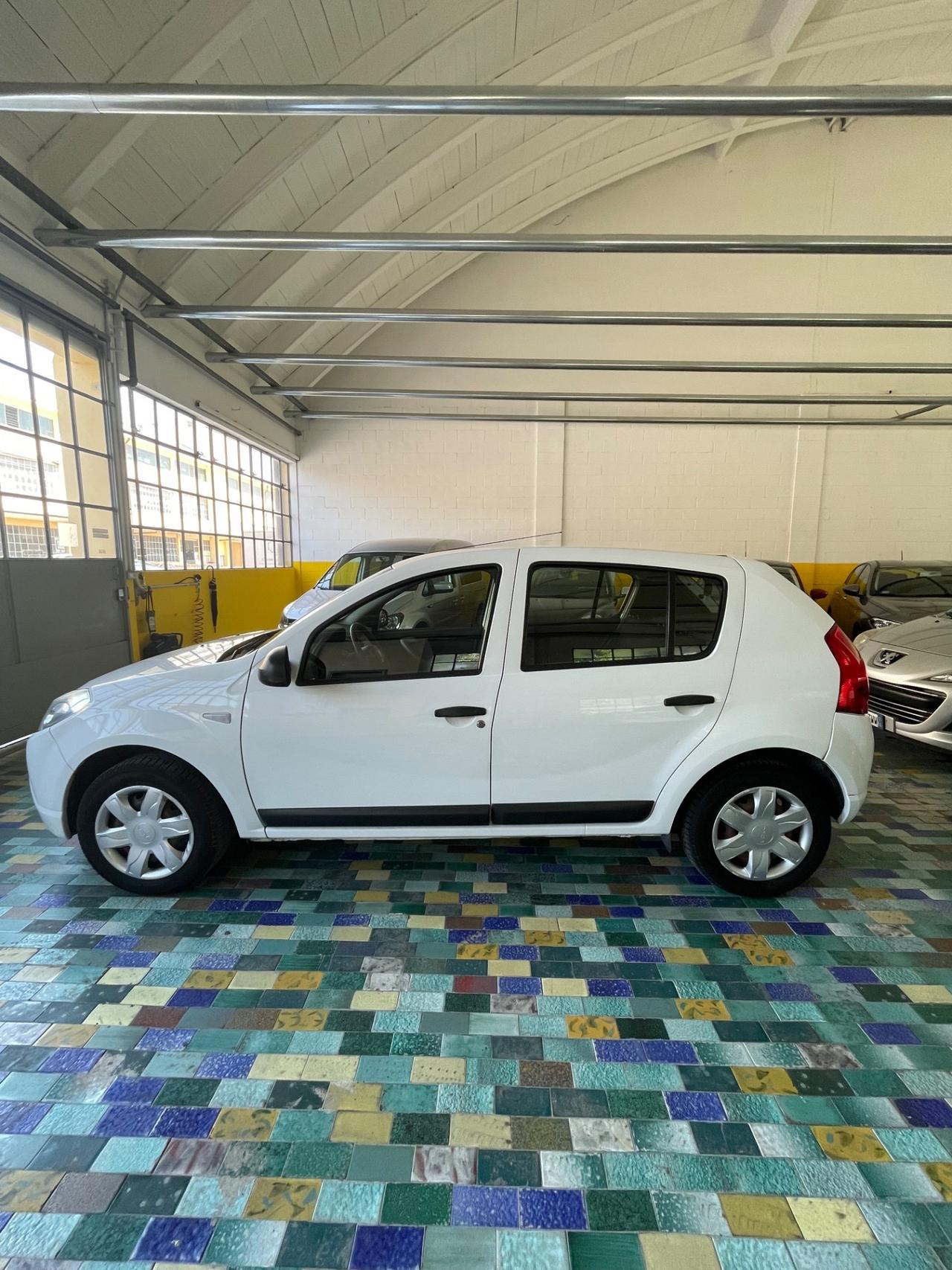 Dacia Sandero 1.4 GPL FINO AL 2028