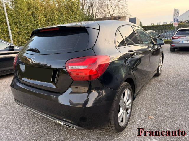 MERCEDES-BENZ A 200 d Automatic Business