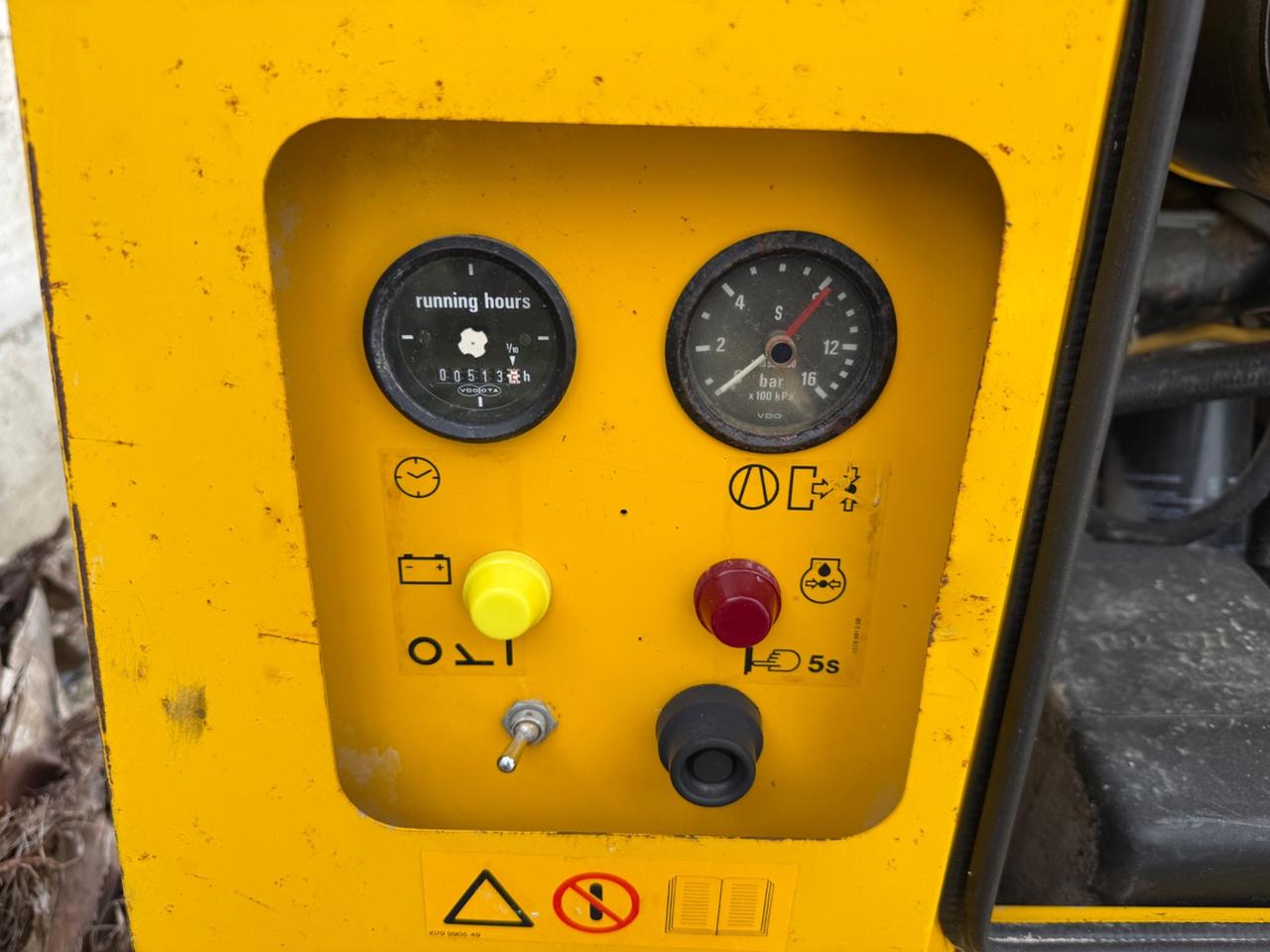 Nissan Cabstar Ribaltabile con Gru 35.15