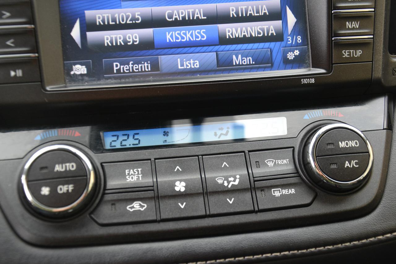 Toyota RAV 4 2.0 D-4D 143CV **NAVI+CRUISE+RCAM+PDC+LED+EURO6B*