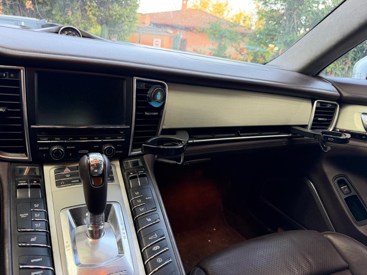 Porsche Panamera 4.8 Turbo BOOK SERVICE