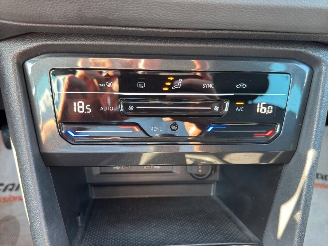 Volkswagen Tiguan 1.5 tsi Life 130cv CON TELECAMERA E CARPLAY