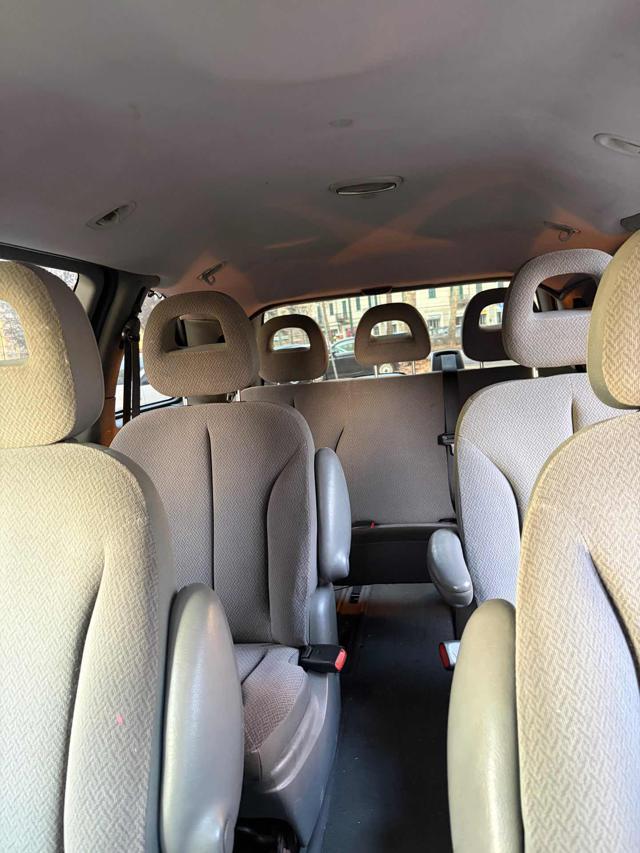 CHRYSLER Voyager 2.5 CRD cat LX