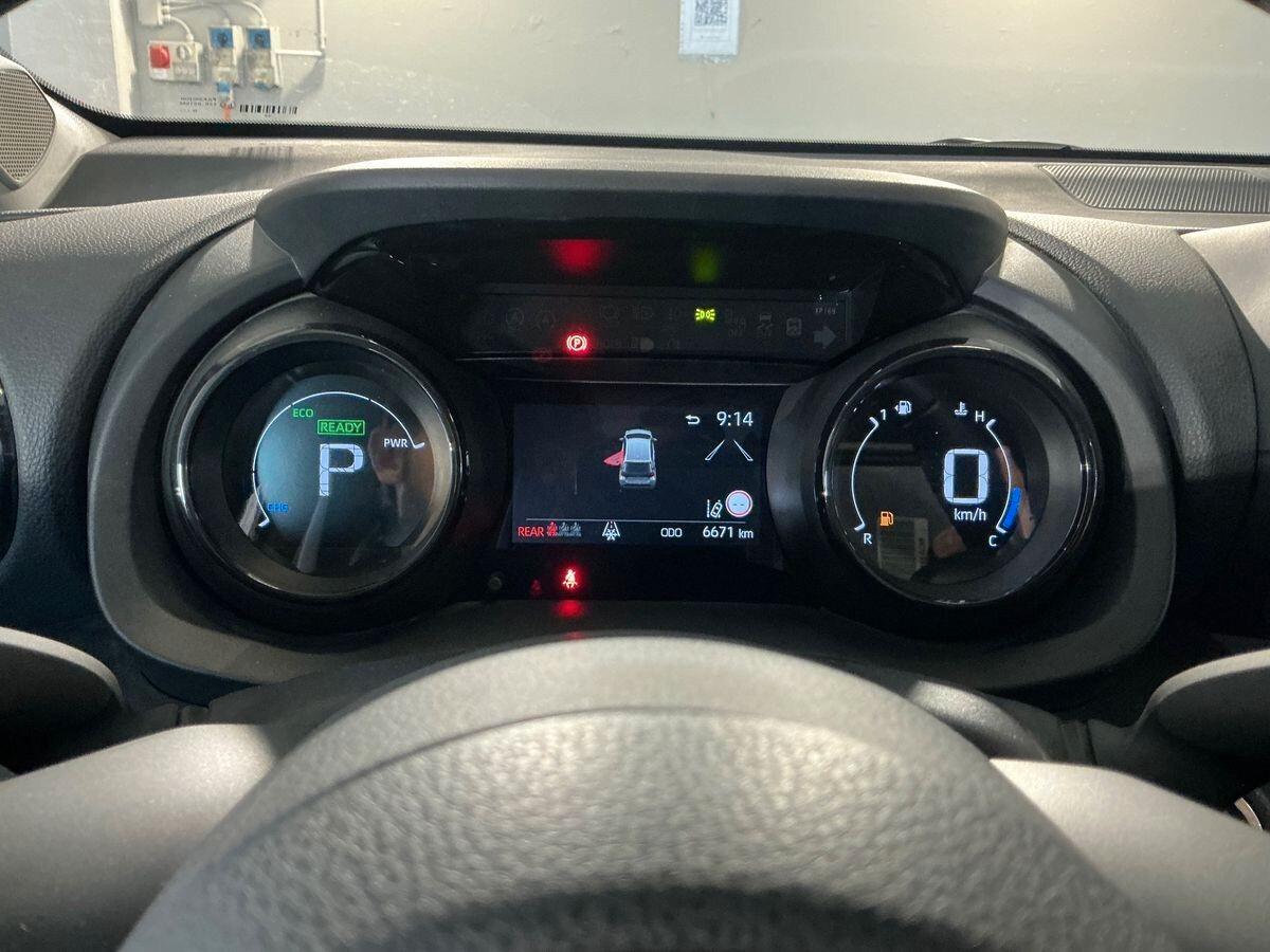 MAZDA 2 1.5 HYBRID NEW MODEL SOLI 7000 KM