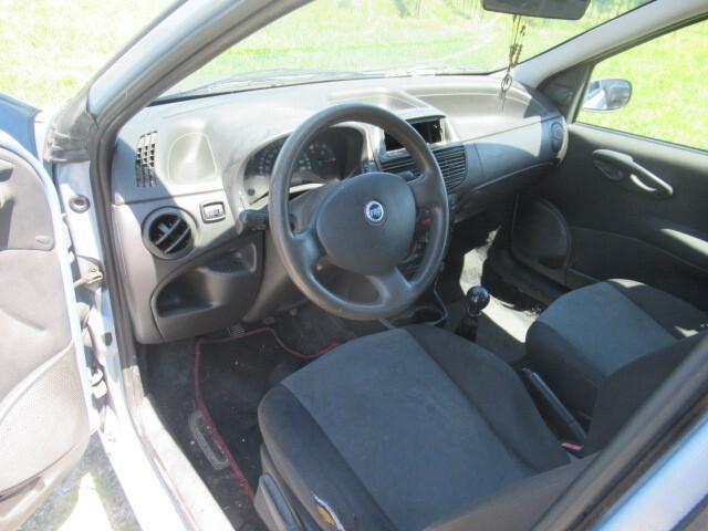 FIAT PUNTO 1200 5 porte BENZINA/METANO