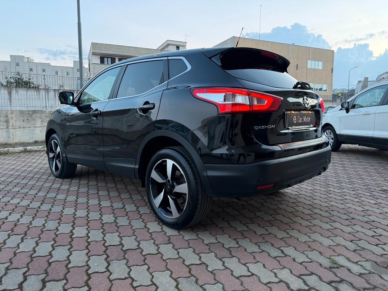 Nissan Qashqai 1.5 dCi Visia Led 4Cam Navi