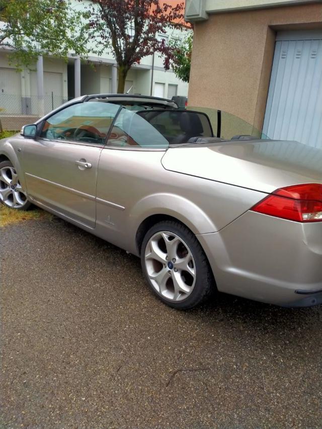 FORD Focus 2.0 TDCi (136CV) CC Titanium DPF