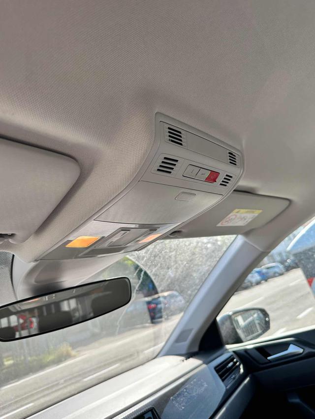 VOLKSWAGEN Polo 1.0 TSI DSG Life