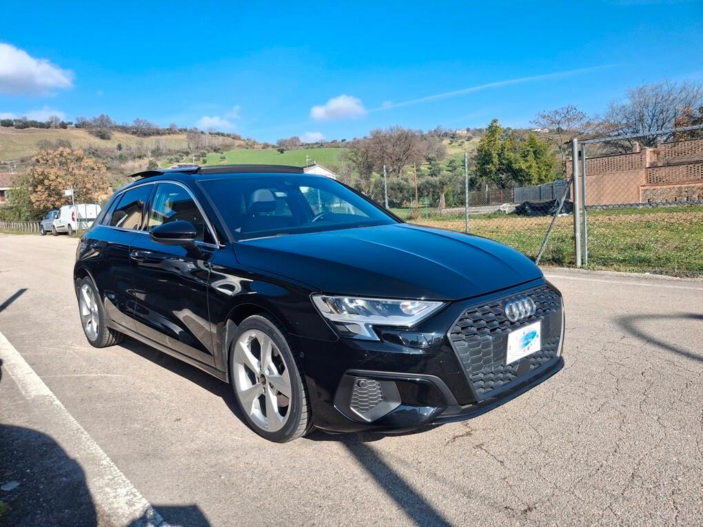 Audi A3 SportBack 2.0 TDI PELLE-TETTO-CERCHI 18
