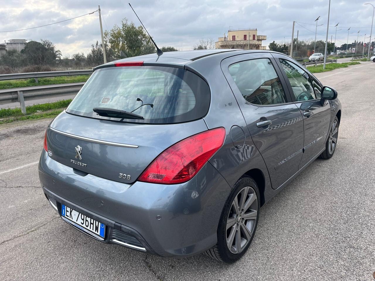 Peugeot 308 2.0 HDi 150CV 5p. Allure Unipro 2011